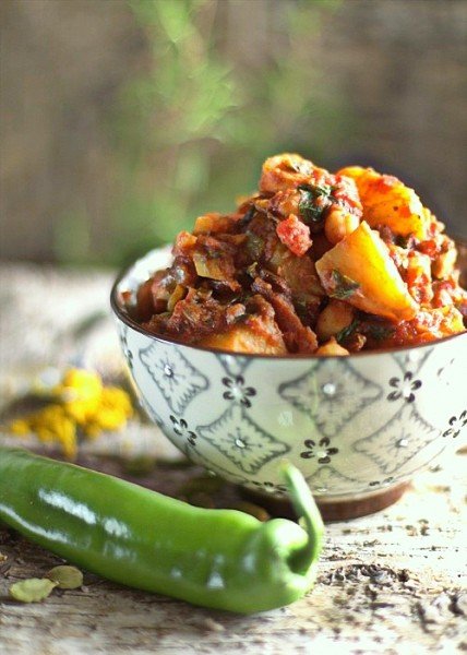 wegetariańskie curry z ziemniaków